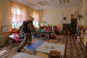 В Астрахани из детского сада эвакуировали малышей и воспитателей