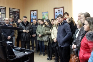 В Астрахани студенты побывали в Экспертно-криминалистическом центре полиции