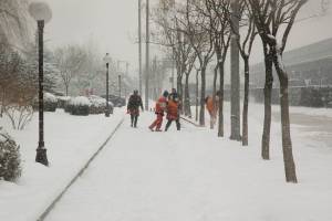 Московский снегопад аукнулся в Астрахани