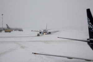 Из-за «снегопада века» авиарейсы из Москвы в Астрахань задерживаются