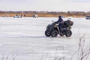 В Астрахани из-за погоды отменили гонки на льду