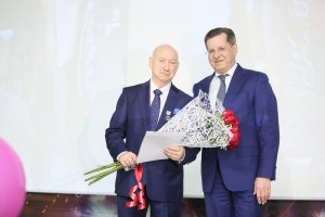 Губернатор поздравил с 70-летием профессора Анатолия Лихтера