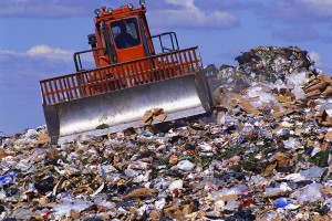Ежемесячно в Астраханской области образуется более 40 тысяч тонн мусора