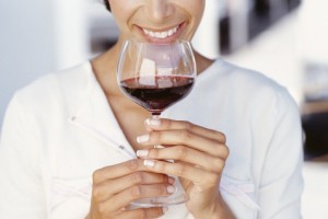 Употребление красного вина благоприятно влияет на состояние зубов
