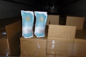Пограничники не выпустили из Астрахани в Казахстан перевозчика молока