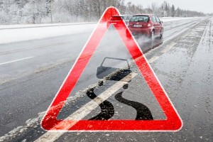 Водителей предупреждают о ледяном дожде на трассах в Волгоградской области