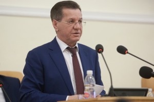 Во вторник астраханский губернатор ответит на самые острые вопросы областных депутатов