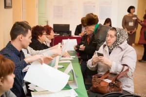 Стали известны первые результаты президентских выборов в Астраханской области