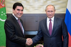 Президент Туркменистана поздравил Владимира Путина с победой на выборах