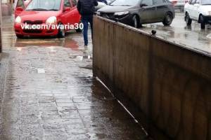 Астраханцы сообщили о пробке в центре города из-за ДТП