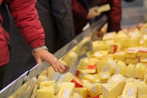 Росконтроль: 60% сыров на прилавках магазинов является фальсификатом