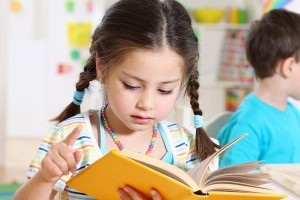 В Астрахани для  дошколят проводятся бесплатные занятия по чтению