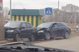 В Астрахани произошло запутанное ДТП