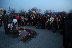 Астраханцы почтили память погибших в Кемерово