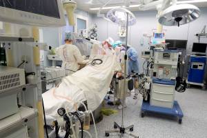 Астраханские врачи спасли беременную женщину в тяжелом состоянии