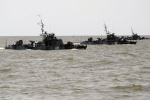 Учения Каспийской флотилии встревожили жителей Астраханской области