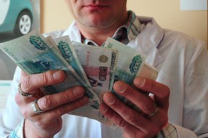 В 2018 году астраханцам выделили на медуслуги 11 тысяч рублей на человека
