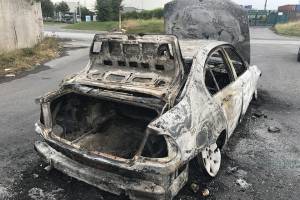 В Астрахани сгорела легковушка