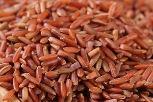 В Астраханской области в поезде обнаружили красный рис сомнительного качества