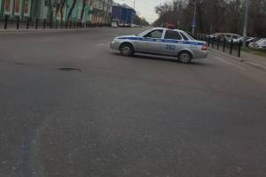 В Астрахани перекрыли дорогу возле университетов