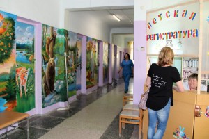 На стенах детской больницы посёлка Красные Баррикады появились сказочные персонажи