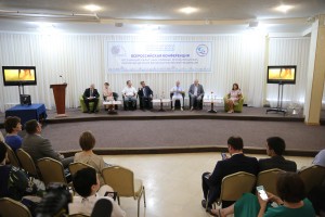 Главврачи детских больниц России приехали в Астрахань перенимать опыт высокотехнологичной помощи