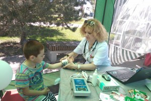 Астраханские медики обследовали более 300 жителей региона в рамках акции «Вместе мы сильнее»