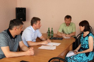 Павел Джуваляков провел прием граждан в селе Волжское Наримановского района