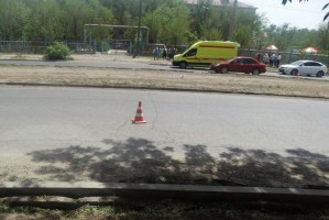 В Астрахани на ул Яблочкова под колёса попала 17-летняя школьница
