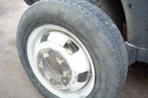 В Астрахани шестикратно судимый таксист похищал запасные колёса «газелей»
