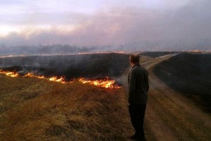 В Астраханской области задержали троих поджигателей