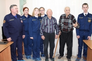 Ветеранов поздравили с наступающим 23 февраля