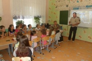 Инспекторы ГИМС проводят профилактические мероприятия в детских лагерях (Черноярский район)