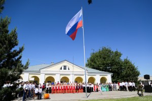 Государственный флаг России торжественно подняли  сегодня в астраханском кремле
