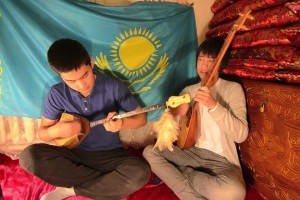 В Казахстане учреждён Национальный день домбры