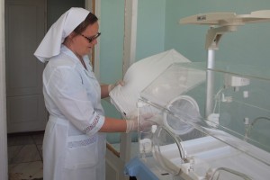 В Ахтубинской районной больнице пациентам помогают сестры милосердия 