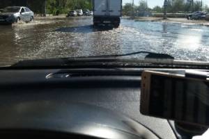 В Астрахани целая улица ушла под воду