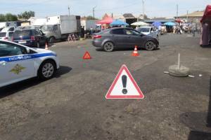 В Астрахани пешехода сбили на парковке ТЦ