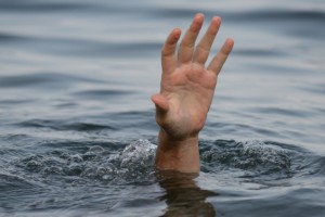 В Астрахани «утонувшего» пьяного мужчину нашли на пляже