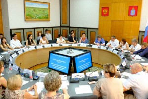В Думе Астраханской области обсудили проект закона о пенсионной реформе и внесли свои предложения