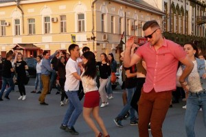 Астраханцев приглашают на музыкальный концерт под открытым небом и оpen-air