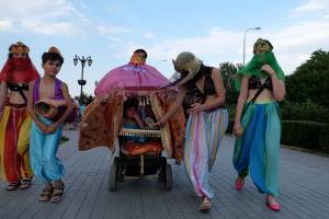 Как в Астрахани проходил парад колясок
