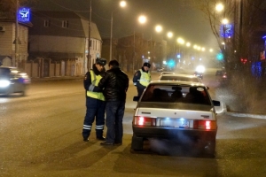 В Астрахани за ночь задержано 13 нетрезвых водителей