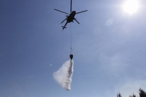 К ликвидации природных пожаров в ЮФО подключились вертолёты и военные беспилотники