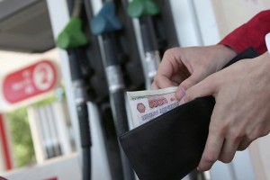 ФАС не видит причин для снижения цен на бензин