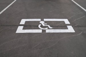 В Астрахани за парковочными местами для инвалидов будут пристально следить