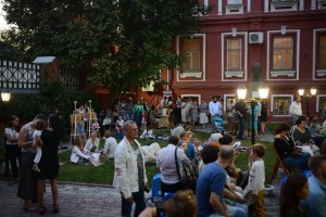 Астраханцев приглашают в музейный дворик на вечер «Импровизации»