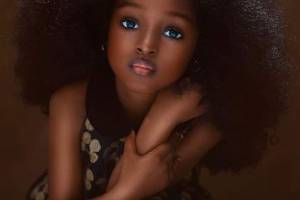 «Самую красивую в мире девочку» нашли в Африке