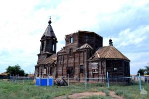 В Астраханской области обрушилась старинная церковь