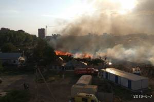 В Астрахани крупный пожар